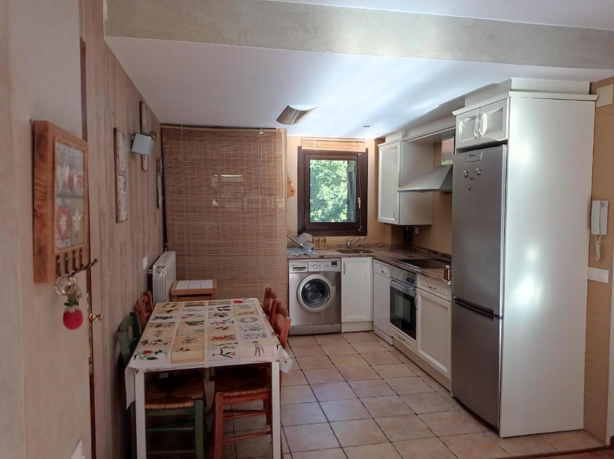 דירות Sesué Vivienda Isabel מראה חיצוני תמונה